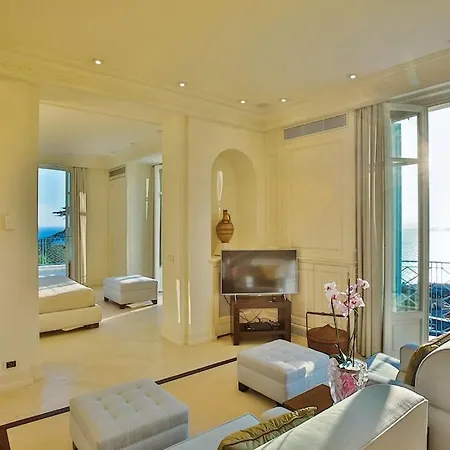 빌라 Luxury At Mont Boron, Swimming Pool Overviewing The Bay