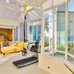 Vila Luxury At Mont Boron, Swimming Pool Overviewing The Bay *
